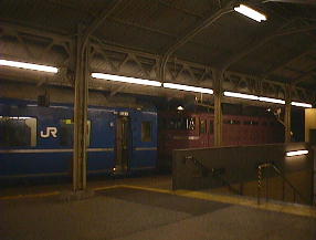 赤い機関車(JPG-11k)