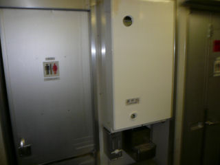 スハネフ15-21のトイレ(JPG-17k)