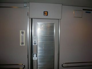 客室への入り口(JPG-23k)