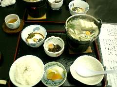 しょっつる(塩魚汁)鍋定食