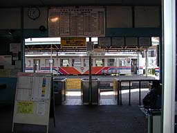 Station Gate(JPG-12k)