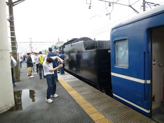 C61-20蒸気機関車(JPG-28k)