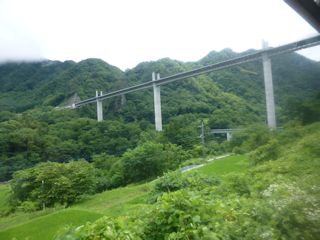高い橋(JPG-28k)