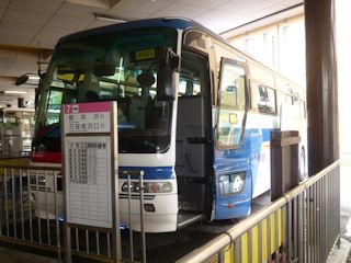 バス乗り場(JPG-33k)