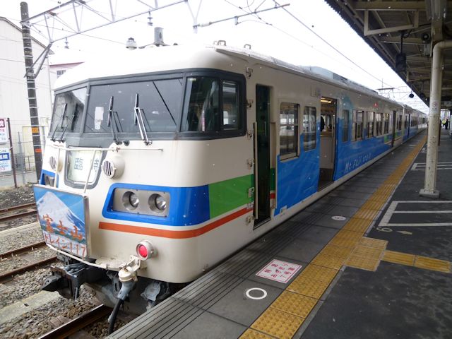 富士山トレイン117号(JPG-70k)