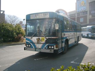 バス(JPG-28k)