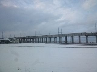 北陸新幹線の高架橋(JPG-18k)