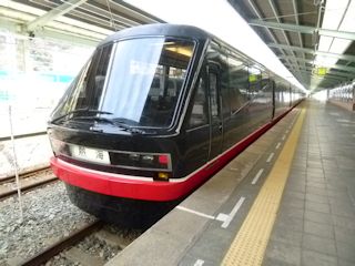 黒船電車(JPG-34k)