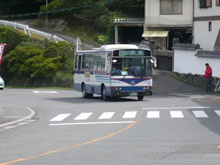バス(JPG-29k)