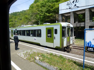 対向列車(JPG-41k)